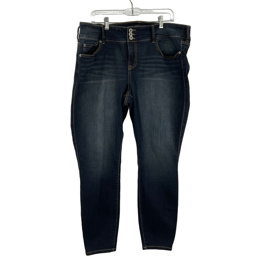 Torrid Womens Jeans Pre-owned Size 20R (Z179)